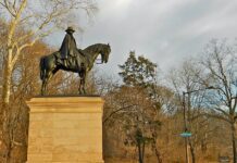 История парка с удивительным оформлением